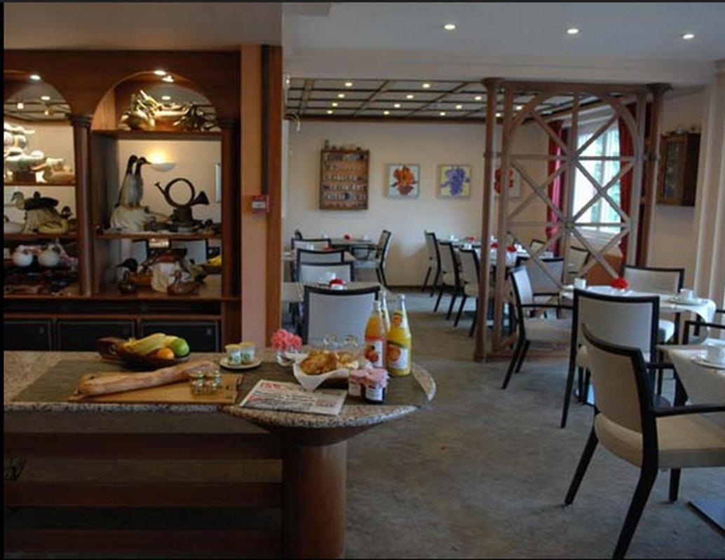 Hotel Les Remparts Кайзерсберг Экстерьер фото